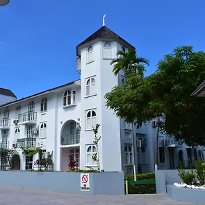  Apartment Czar's Sanctuary- B4 At Sandcastle Jamaica